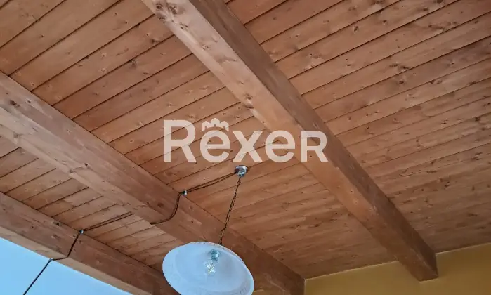 Rexer-Rocchetta-a-Volturno-Porzione-di-casa-indipendente-su-tre-livelli-con-giardino-privato-a-Rocchetta-a-Volturno-Altro