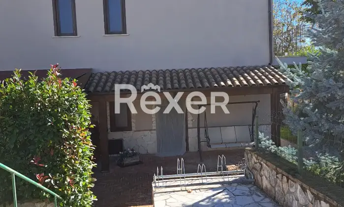 Rexer-Rocchetta-a-Volturno-Porzione-di-casa-indipendente-su-tre-livelli-con-giardino-privato-a-Rocchetta-a-Volturno-Altro