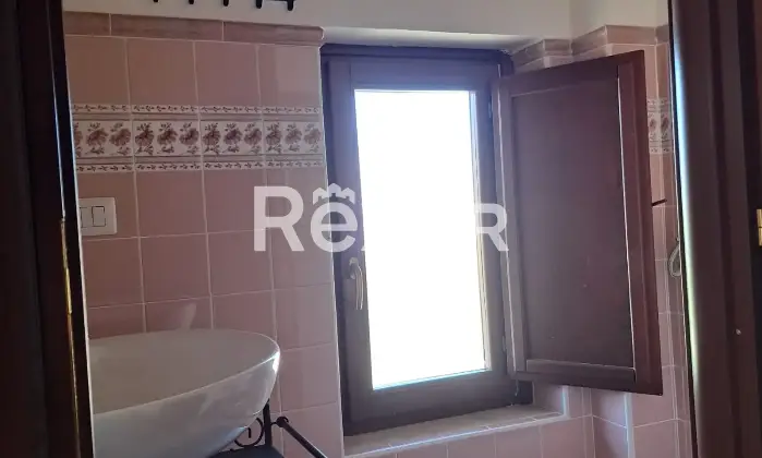 Rexer-Rocchetta-a-Volturno-Porzione-di-casa-indipendente-su-tre-livelli-con-giardino-privato-a-Rocchetta-a-Volturno-Altro