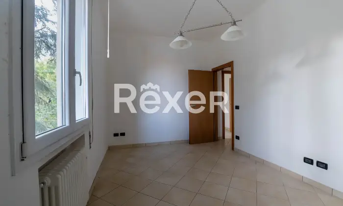 Rexer-Marzabotto-Luminoso-trilocale-in-zona-tranquilla-Altro