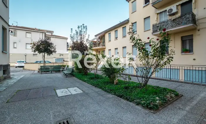 Rexer-Marzabotto-Luminoso-trilocale-in-zona-tranquilla-Altro