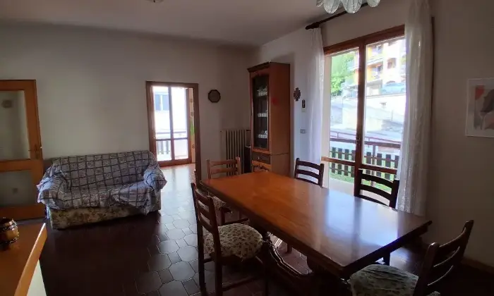 Rexer-Serramazzoni-Ampio-trilocale-con-doppi-balconi-garage-e-cantina-Via-Giardini-Sud-Serramazzoni-Altro