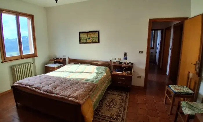 Rexer-Serramazzoni-Ampio-trilocale-con-doppi-balconi-garage-e-cantina-Via-Giardini-Sud-Serramazzoni-Altro