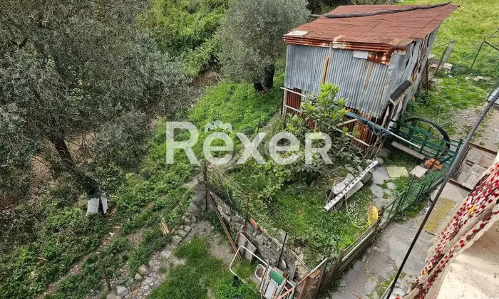 Rexer-Neirone-Ultimo-piano-in-Trifamiliare-con-terrazza-e-ampio-terreno-Altro