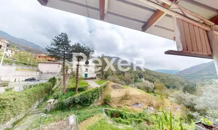 Rexer-Neirone-Ultimo-piano-in-Trifamiliare-con-terrazza-e-ampio-terreno-Altro