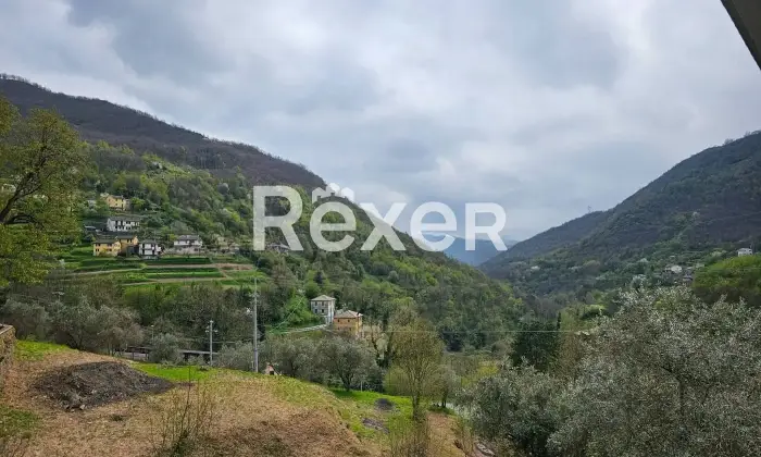 Rexer-Neirone-Ultimo-piano-in-Trifamiliare-con-terrazza-e-ampio-terreno-Altro