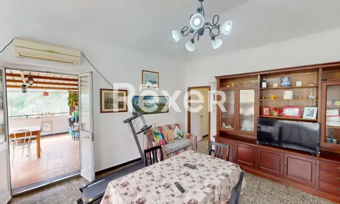 Rexer-Neirone-Ultimo-piano-in-Trifamiliare-con-terrazza-e-ampio-terreno-Altro