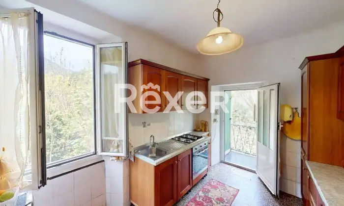 Rexer-Neirone-Ultimo-piano-in-Trifamiliare-con-terrazza-e-ampio-terreno-Altro