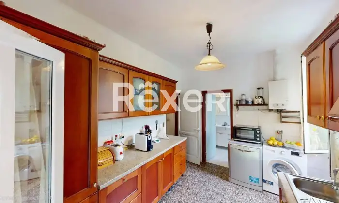 Rexer-Neirone-Ultimo-piano-in-Trifamiliare-con-terrazza-e-ampio-terreno-Altro