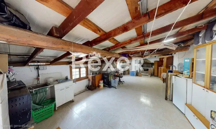 Rexer-Neirone-Ultimo-piano-in-Trifamiliare-con-terrazza-e-ampio-terreno-Altro