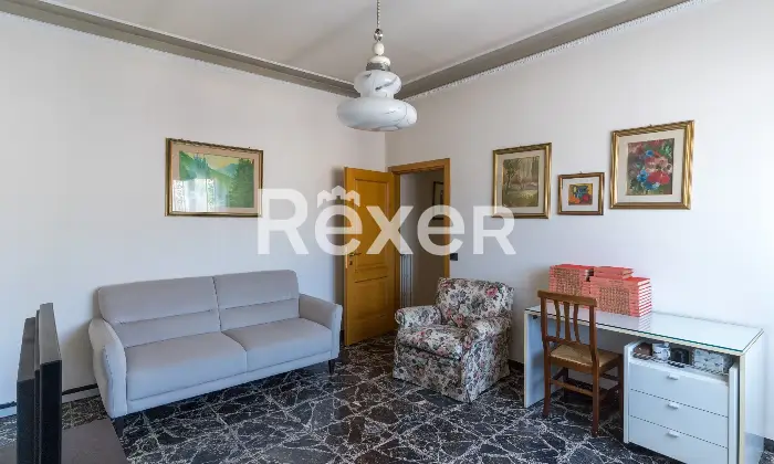 Rexer-Pratovecchio-Appartamento-in-centro-con-garage-Altro
