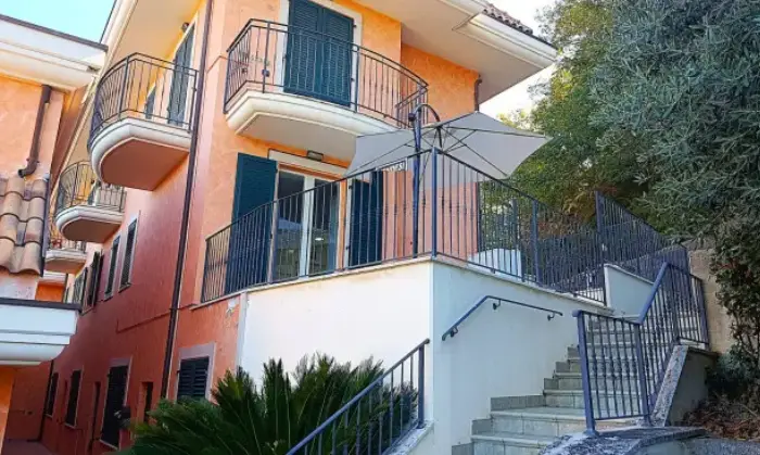 Rexer-Cupra-Marittima-Splendido-appartamento-Cupra-Marittima-Terrazzo