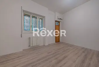 Rexer-Roma-grazioso-piano-terra-ristrutturato-Altro