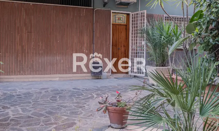 Rexer-Roma-grazioso-piano-terra-ristrutturato-Altro