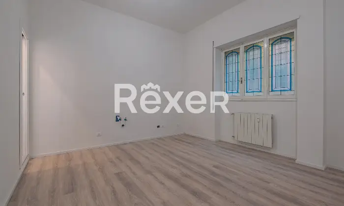 Rexer-Roma-Grazioso-piano-terra-ristrutturato-Altro