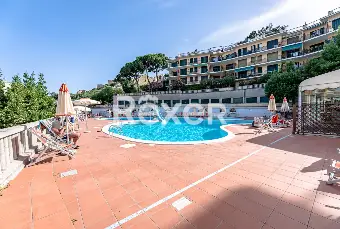 Rexer-Pietra-Ligure-Panoramico-ultimo-piano-con-terrazzo-garage-e-cantina-Altro