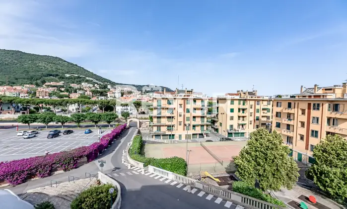 Rexer-Pietra-Ligure-Panoramico-ultimo-piano-con-terrazzo-garage-e-cantina-Altro
