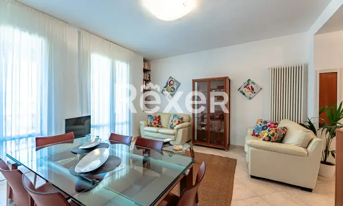 Rexer-Pietra-Ligure-Panoramico-ultimo-piano-con-terrazzo-garage-e-cantina-Altro
