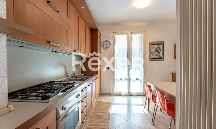 Rexer-Pietra-Ligure-Panoramico-ultimo-piano-con-terrazzo-garage-e-cantina-Altro