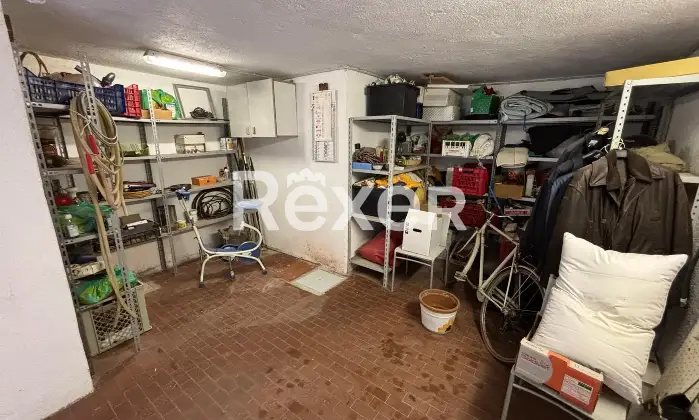 Rexer-Pietra-Ligure-Panoramico-ultimo-piano-con-terrazzo-garage-e-cantina-Altro