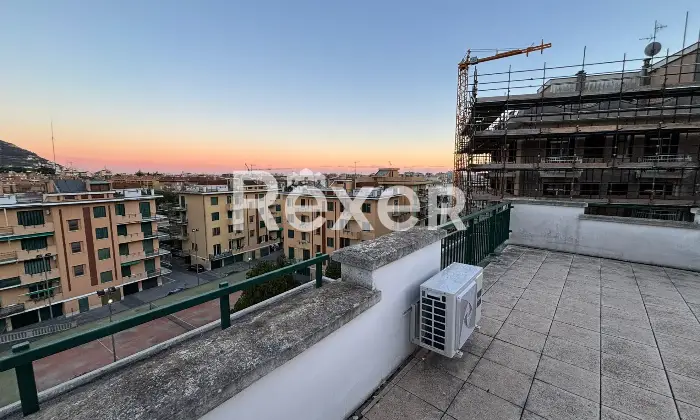 Rexer-Pietra-Ligure-Panoramico-ultimo-piano-con-terrazzo-garage-e-cantina-Altro