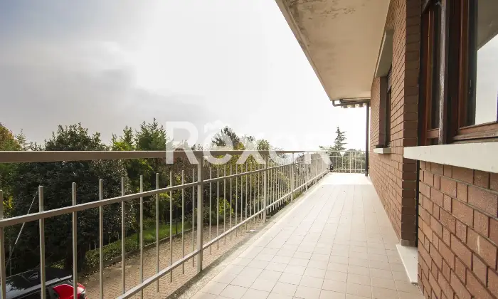 Rexer-BALDISSERO-TORINESE-Villa-indipendente-con-ampio-giardino-vista-panoramica-e-box-auto-Altro