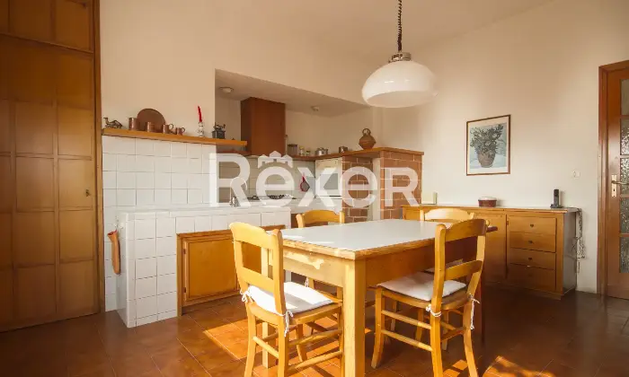 Rexer-BALDISSERO-TORINESE-Villa-indipendente-con-ampio-giardino-vista-panoramica-e-box-auto-Altro