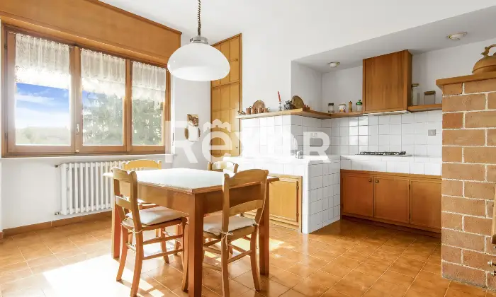 Rexer-BALDISSERO-TORINESE-Villa-indipendente-con-ampio-giardino-vista-panoramica-e-box-auto-Altro