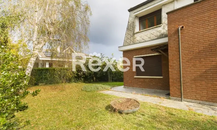 Rexer-BALDISSERO-TORINESE-Villa-indipendente-con-ampio-giardino-vista-panoramica-e-box-auto-Altro