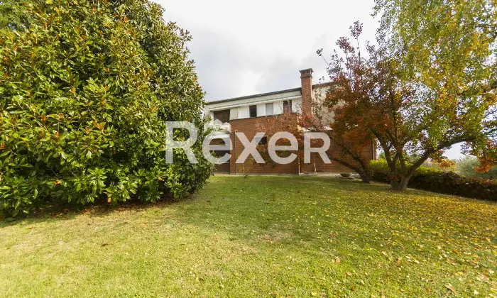 Rexer-BALDISSERO-TORINESE-Villa-indipendente-con-ampio-giardino-vista-panoramica-e-box-auto-Altro