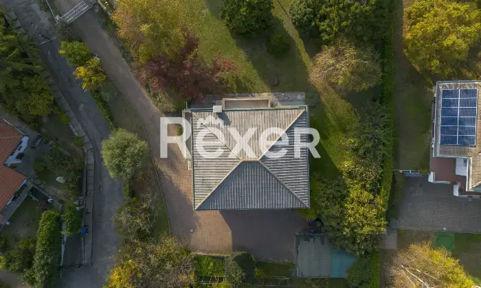 Rexer-BALDISSERO-TORINESE-Villa-indipendente-con-ampio-giardino-vista-panoramica-e-box-auto-Altro