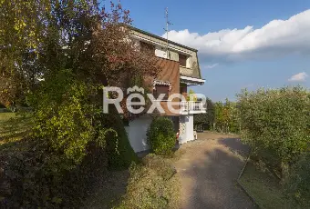 Rexer-BALDISSERO-TORINESE-Villa-indipendente-con-ampio-giardino-vista-panoramica-e-box-auto-Altro