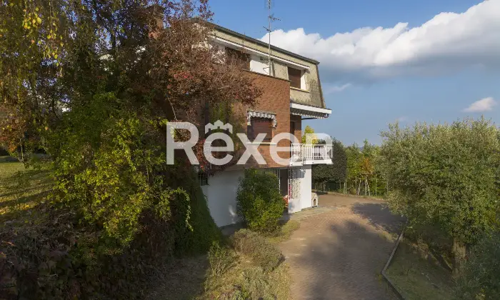 Rexer-BALDISSERO-TORINESE-Villa-indipendente-con-ampio-giardino-vista-panoramica-e-box-auto-Altro