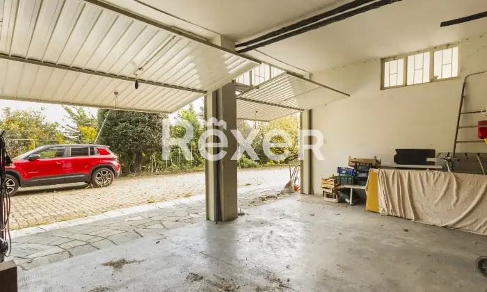 Rexer-BALDISSERO-TORINESE-Villa-indipendente-con-ampio-giardino-vista-panoramica-e-box-auto-Altro