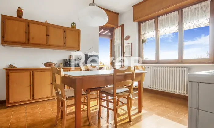 Rexer-BALDISSERO-TORINESE-Villa-indipendente-con-ampio-giardino-vista-panoramica-e-box-auto-Altro