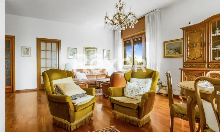 Rexer-BALDISSERO-TORINESE-Villa-indipendente-con-ampio-giardino-vista-panoramica-e-box-auto-Altro