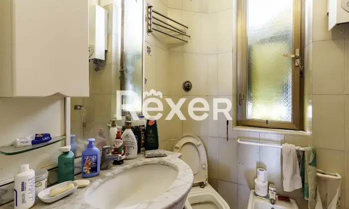 Rexer-Genova-Unico-appartamento-di-grande-metratura-in-Corso-Sardegna-piano-alto-Altro