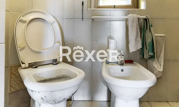 Rexer-Genova-Unico-appartamento-di-grande-metratura-in-Corso-Sardegna-piano-alto-Altro