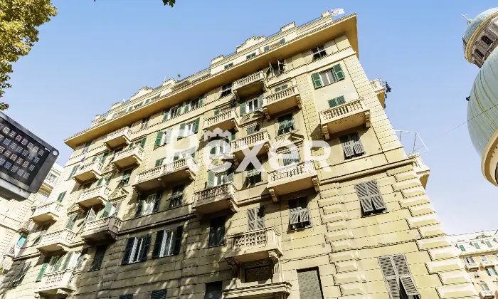 Rexer-Genova-Unico-appartamento-di-grande-metratura-in-Corso-Sardegna-piano-alto-Altro