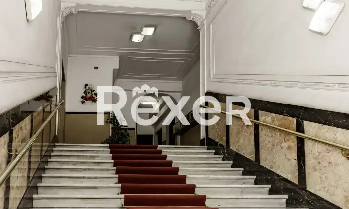 Rexer-Genova-Unico-appartamento-di-grande-metratura-in-Corso-Sardegna-piano-alto-Altro