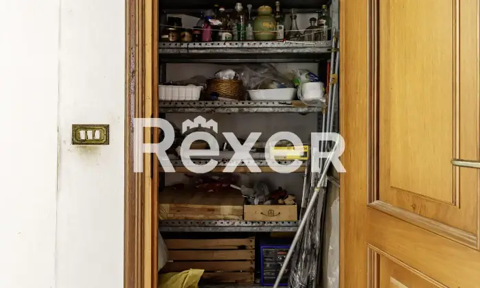 Rexer-Genova-Unico-appartamento-di-grande-metratura-in-Corso-Sardegna-piano-alto-Altro