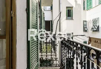 Rexer-Genova-Unico-appartamento-di-grande-metratura-in-Corso-Sardegna-piano-alto-Altro
