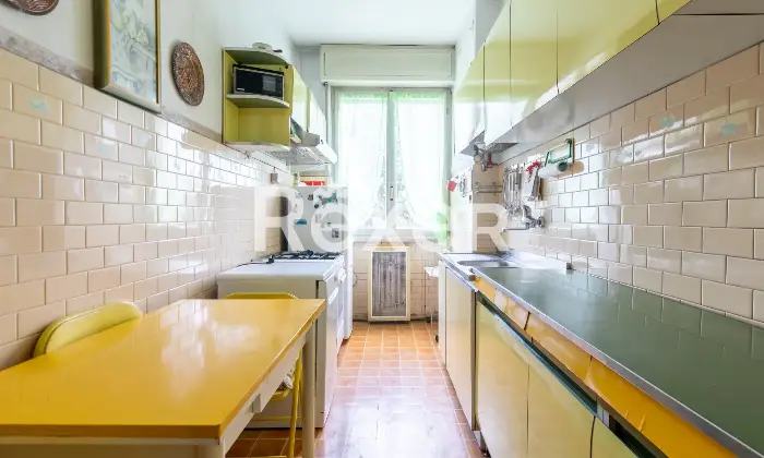 Rexer-Milano-Luminoso-trilocale-con-cucina-abitabile-e-doppi-balconi-a-Milano-Altro