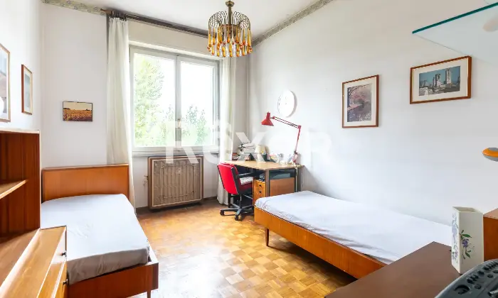 Rexer-Milano-Luminoso-trilocale-con-cucina-abitabile-e-doppi-balconi-a-Milano-Altro