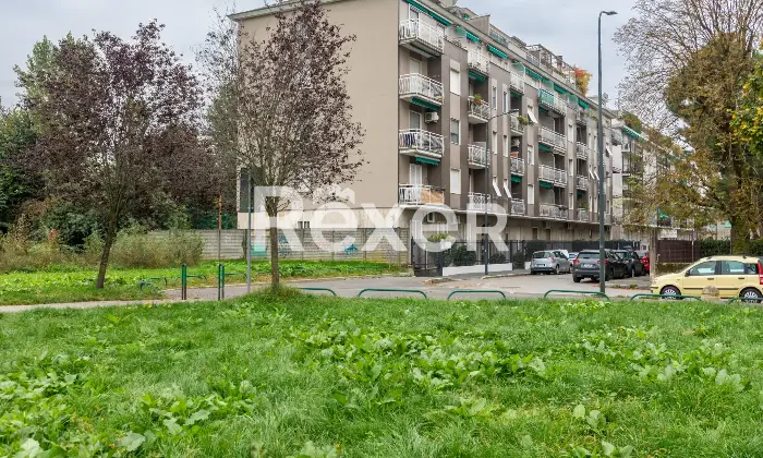 Rexer-Milano-Luminoso-trilocale-con-cucina-abitabile-e-doppi-balconi-a-Milano-Altro