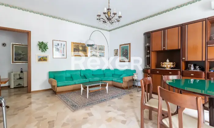 Rexer-Milano-Luminoso-trilocale-con-cucina-abitabile-e-doppi-balconi-a-Milano-Altro