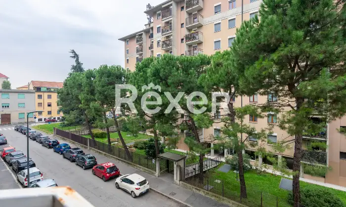 Rexer-Milano-Luminoso-trilocale-con-cucina-abitabile-e-doppi-balconi-a-Milano-Altro