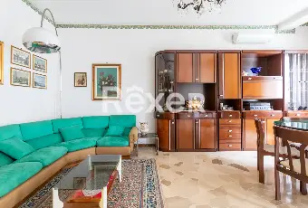 Rexer-Milano-Luminoso-trilocale-con-cucina-abitabile-e-doppi-balconi-a-Milano-Altro
