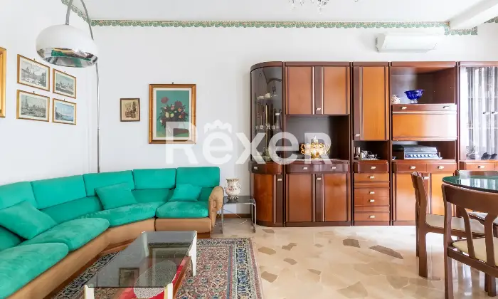 Rexer-Milano-Luminoso-trilocale-con-cucina-abitabile-e-doppi-balconi-a-Milano-Altro