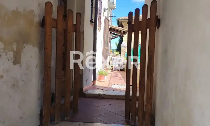Rexer-Torrenieri-Terratetto-indipendente-nel-centro-storico-di-Torrenieri-Montalcino-Altro